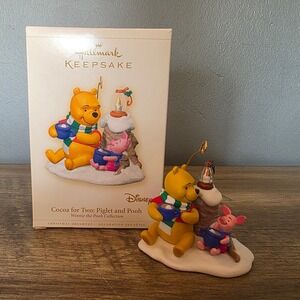 Hallmark Keepsake 2006 Cocoa for Two Piglet and Winnie the Pooh Ornament Disney